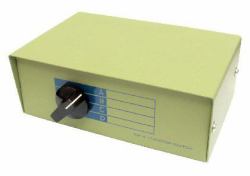 Cables Direct SB-304 Serial Switch Box Kabelgebunden 