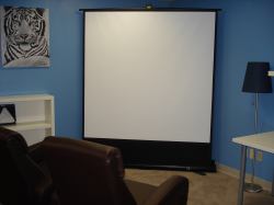 Elite Screens "ezCinema PLUS F84XWH2" Kofferleinwand Premium 185,9cm x 104,6cm [BxH] 16:9 