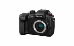Panasonic Lumix GH5M2 SLR Camera Body 20.33 MP Live MOS 5184 x 3888 pixels Black (LUMIX DC-GH5M2E - Hybrid mirrorless camera featuring live streaming capability and C4K 60p/50p 10-bit video recording)