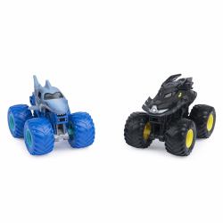 Monster Jam - Batmobil vs. Megalodon Zweier-Pack, Original Monster Trucks im Maßstab 1:64, Sammelbare Stunt-Fahrzeuge für Kinder ab 3 Jahren (Monster Jam MNJ VHC 1t64 2Pk Batman Mg)