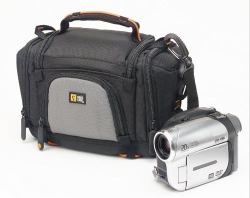 Case Logic Nylon Sportive Slimline Camera/Camcorder Case Black Schwarz (Nylon Sportive Slimline - Camera/Camcorder Case Black - Warranty: 12M)