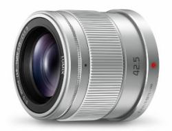 Panasonic H-HS043E MILC Teleobjektiv Silber (H-HS043E-S - High Speed F1.7 Mid-Telephoto Focal Length Lens - Silver)